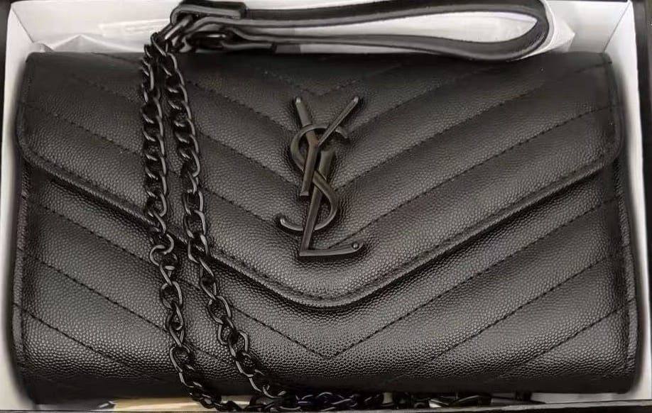 Bagsق
Update Stock
80 dhs✅ 

with box
🎁🎁🎁

good quality

Zain50
♥️♥️♥️
