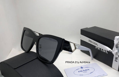 Prada
Master quality 
180 dhs🌺

Zain126
♥️♥️♥️