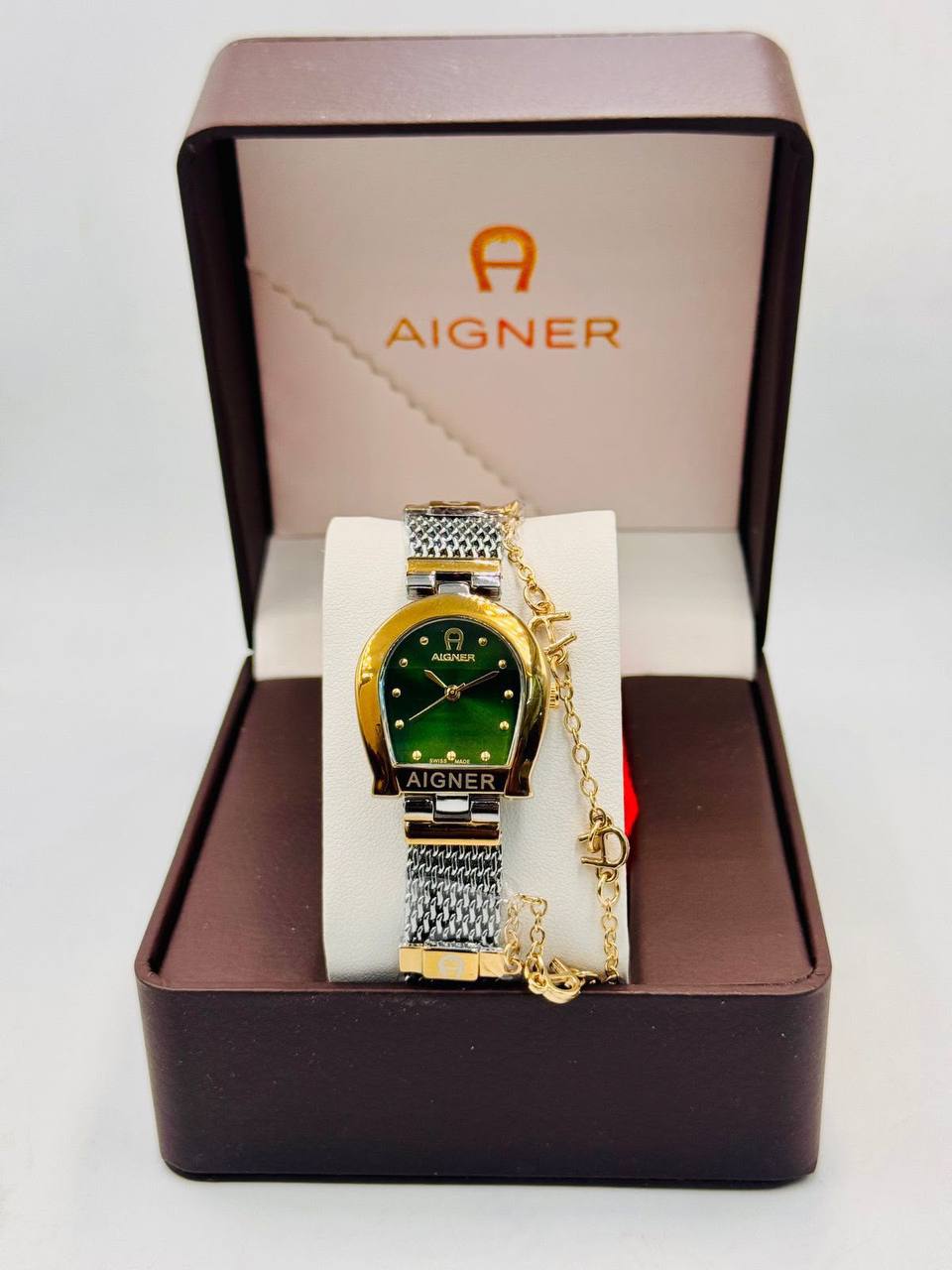 Aigner ladies 
60 dhs🇦🇪🇦🇪

Zain08
♥️♥️♥️