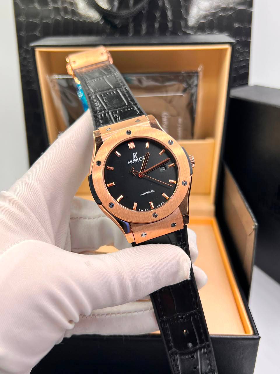 Hublot
240 dhs🇦🇪🇦🇪
Automatic

Zain85
♥️♥️♥️