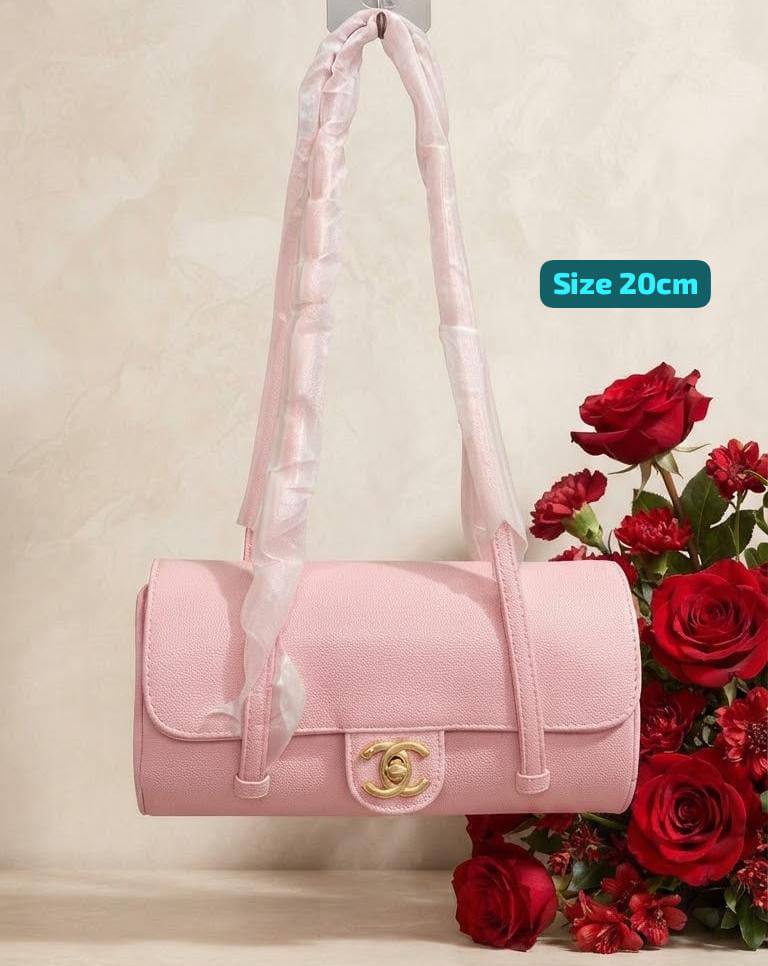 Chanel

Good quality 
with box 
115 dhs🇦🇪🇦🇪

Zain186
♥️♥️♥️