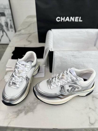 CHANEL 

280 dhs🗽
*SIZE  36   TO   41*

Zain224
♥️♥️♥️
