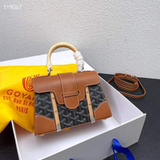GOYARD 

HIGH QUALITY  

WITH BOX 
🎁🎁🎁

130 dhs✅

Zain39
♥️♥️♥️