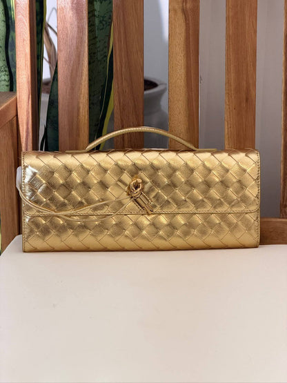BOTTEGA VENETA 💫
VIP Quality ⚡️
Original Packing 🎁
Size 31CM📏
For Price 👇 WhatsApp✅
0568585901 
0507557372
0552275751 Owner Zain 👌

Zain321
♥️♥️♥️
