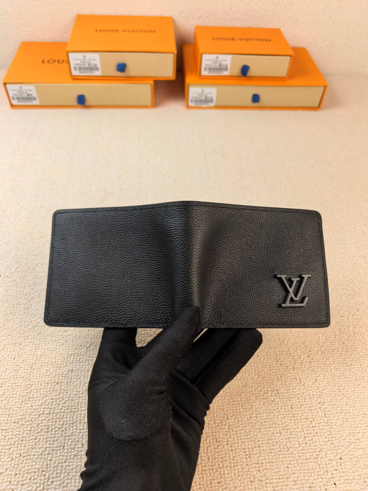 LV

Super Master

320 dhs🇦🇪🇦🇪

Zain275
♥️♥️♥️