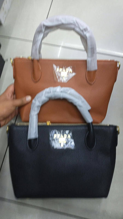 AVAILABLE 
LV
Prada
Ysl 
Coach
Gucci

70 dhs🇦🇪🇦🇪

Zain169
♥️♥️♥️