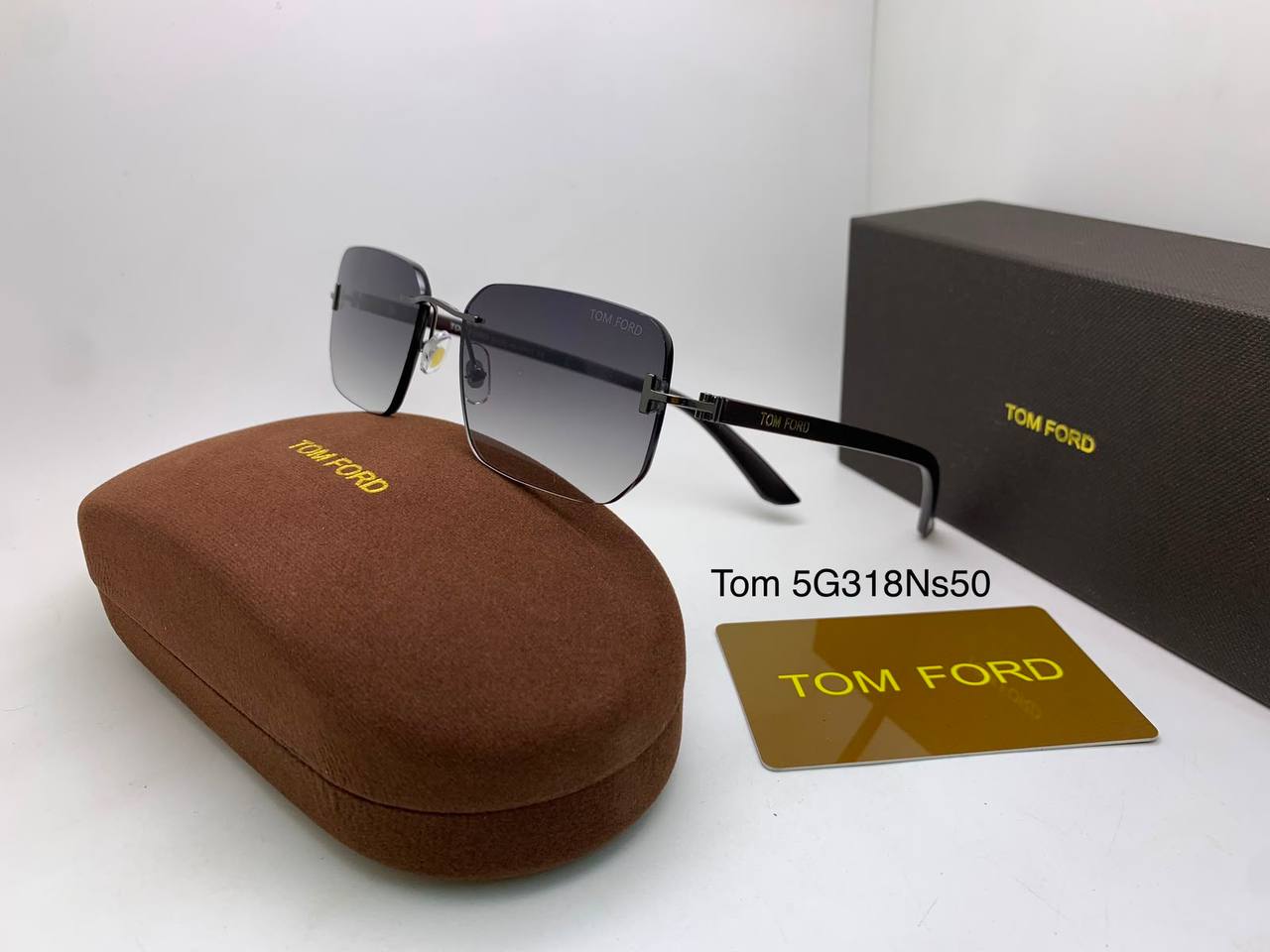 Tom Ford
70 dhs🇦🇪🇦🇪

Zain126
♥️♥️♥️