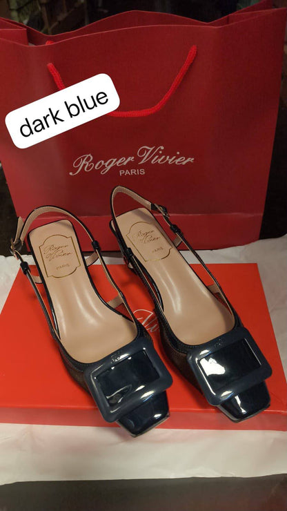 Roger Vivier

Size 36 to 41

120 dhs🇦🇪🇦🇪

Zain146
♥️♥️♥️