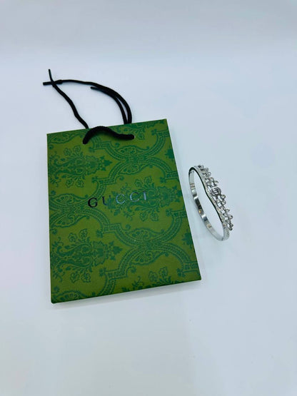 *Stainless steel 🦋*
Bangle 💯
Non tarnish 💯
With paper bag 🛍️
20 dhs🇦🇪🇦🇪

Zain216
♥️♥️♥️