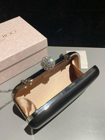 Jimmy choo
*Size 20cm*
For Price 👇 WhatsApp✅
0568585901 
0507557372
0552275751 Owner Zain 👌

Zain274
♥️♥️♥️