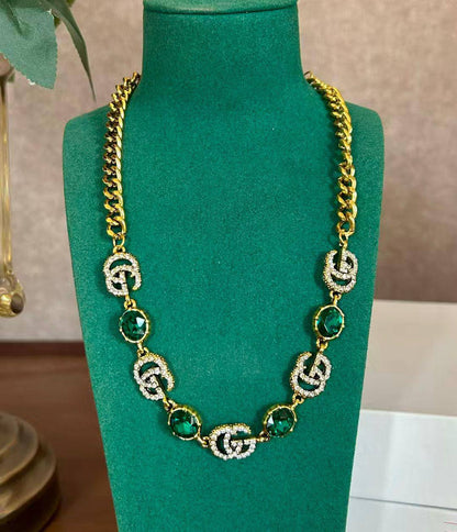 Necklace❤️‍🔥*
good quality 💯
With normal boxes 📦 
And paper bag 🛍️
35 dhs❣️

Zain216
♥️♥️♥️