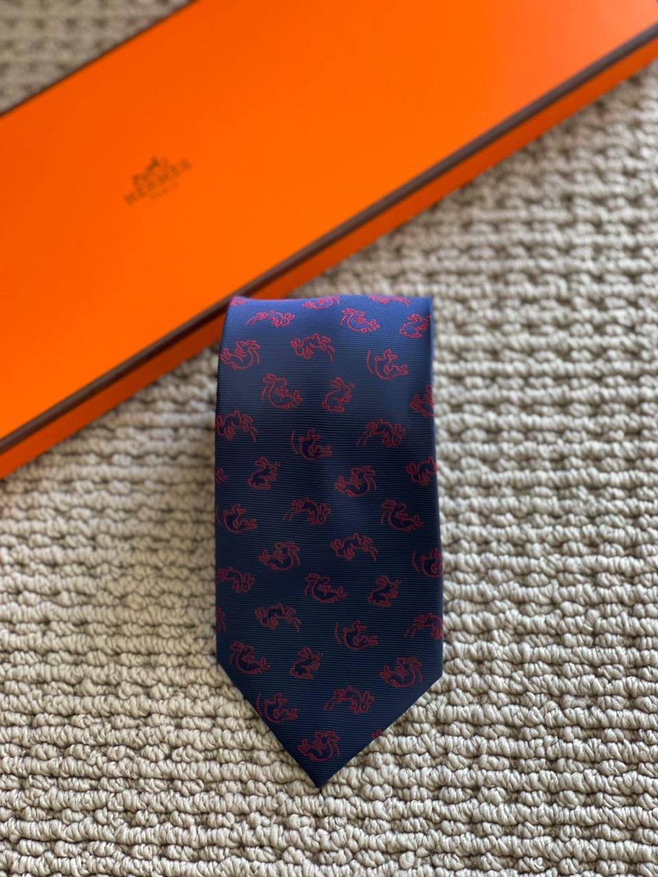 HERMES
TIE
*New Collection*
*Master Quality*
180 dhs💓

Zain179
♥️♥️♥️