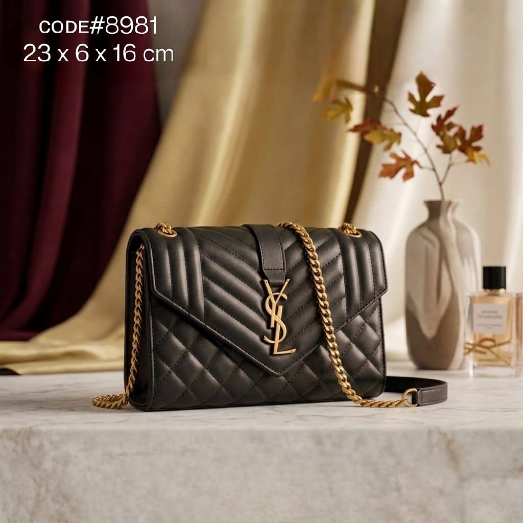 YSL - Yves Saint Laurent
ᴇɴᴠᴇʟᴏᴘᴇ sʟɪɴɢ ʙᴀɢ
ǫᴜɪʟᴛᴇᴅ ʙʟᴀᴄᴋ ʟᴇᴀᴛʜᴇʀ
ɢᴏʟᴅ - ᴛᴏɴᴇᴅ ʜᴀʀᴅᴡᴀʀᴇ
sɪᴢᴇ :23 cm
ᴡɪᴛʜ BOX
🎁🎁🎁

75 dhs✅

Zain31
♥️♥️♥️