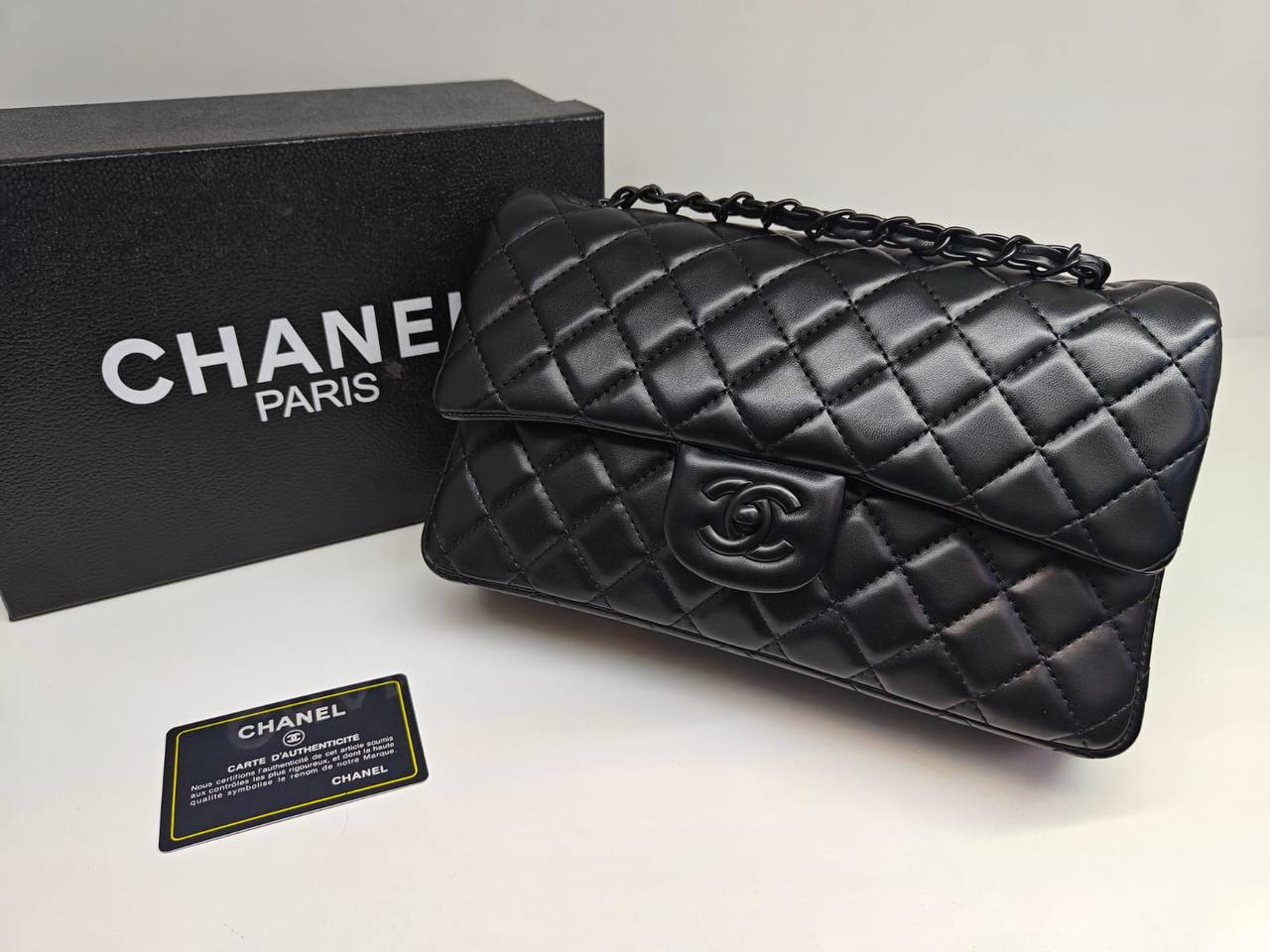 Chanel 
120 dhs✅ 
with box

Zain235
♥️♥️♥️