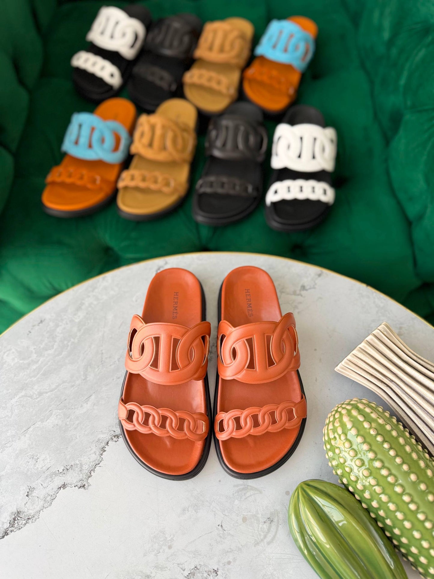 HERMES
Vip quality
Size 36 to 42
450 dhs✅

Zain113
♥️♥️♥️