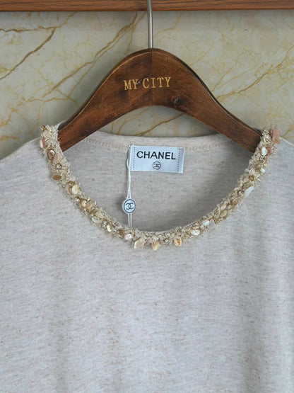 CHANEL
Women’s Tshirt
Master Quality 
SML
320 dhs🇦🇪🇦🇪

Zain276
♥️♥️♥️