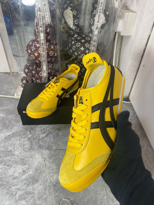 Onitsuka Tiger Mexico 66 "Yellow/Black"💛
Size 36-45 AVAILABLE 🤩
160 dhs🪙💕

Zain242
♥️♥️♥️