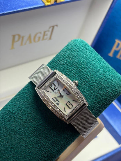 Piaget watch for ladies good quality 
230 dhs✅

Zain59
♥️♥️♥️
