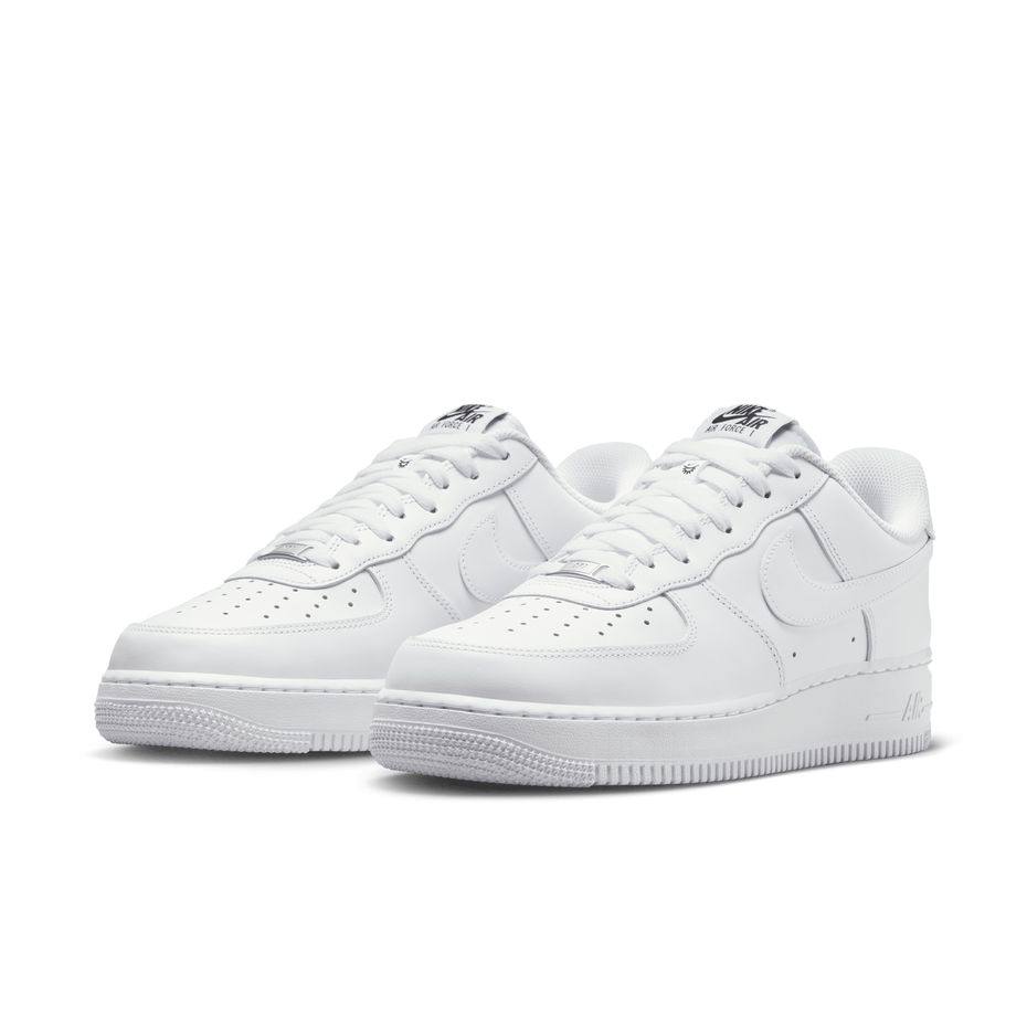 Nike
Size 40 TO 45 
110 dhs✅

Zain183
♥️♥️♥️