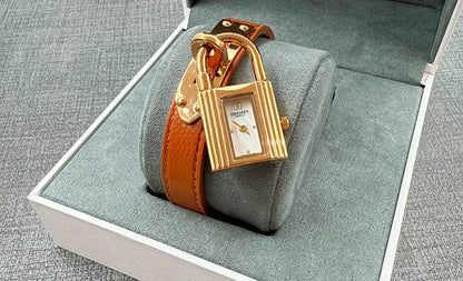 Hermes 
75 dhs🇦🇪🇦🇪 

Zain45
♥️♥️♥️