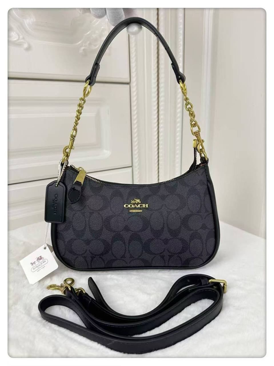 Coach  
24cm  
with box  
🎁🎁🎁

90 dhs🇦🇪

Zain114
♥️♥️♥️