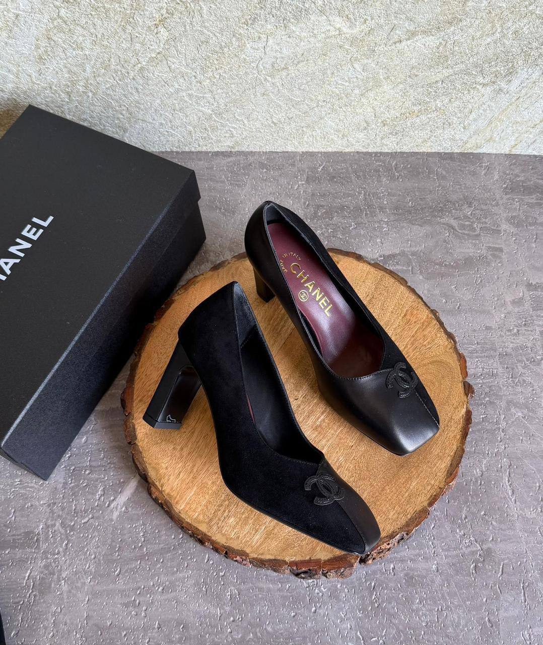 CHANEL 💫😍
SuperMaster Quality 💯
450 dhs✅
Size: 36-41 💥

Zain171
♥️♥️♥️
