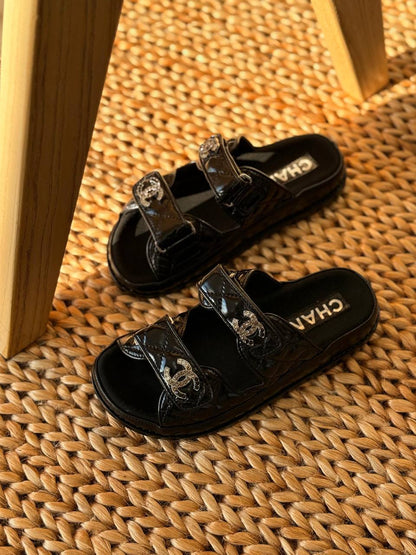 𝗖𝗛𝗔𝗡𝗘𝗟
Super Master
𝗦𝗶𝘇𝗲 𝟯𝟲 𝘁𝗼 𝟰𝟭
450 dhs🪙💚

Zain178
♥️♥️♥️