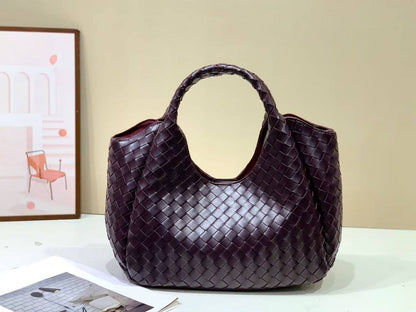 Bottega
120 dhs💓

Zain143
♥️♥️♥️