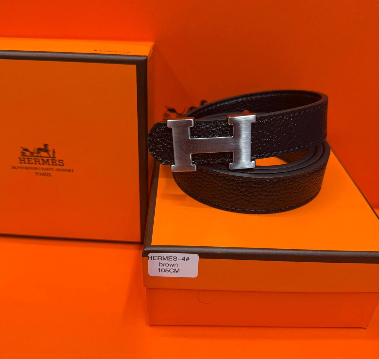 Ladies belt

With box 
🎁🎁🎁

40 dhs🪙🌨️

Zain93
♥️♥️♥️