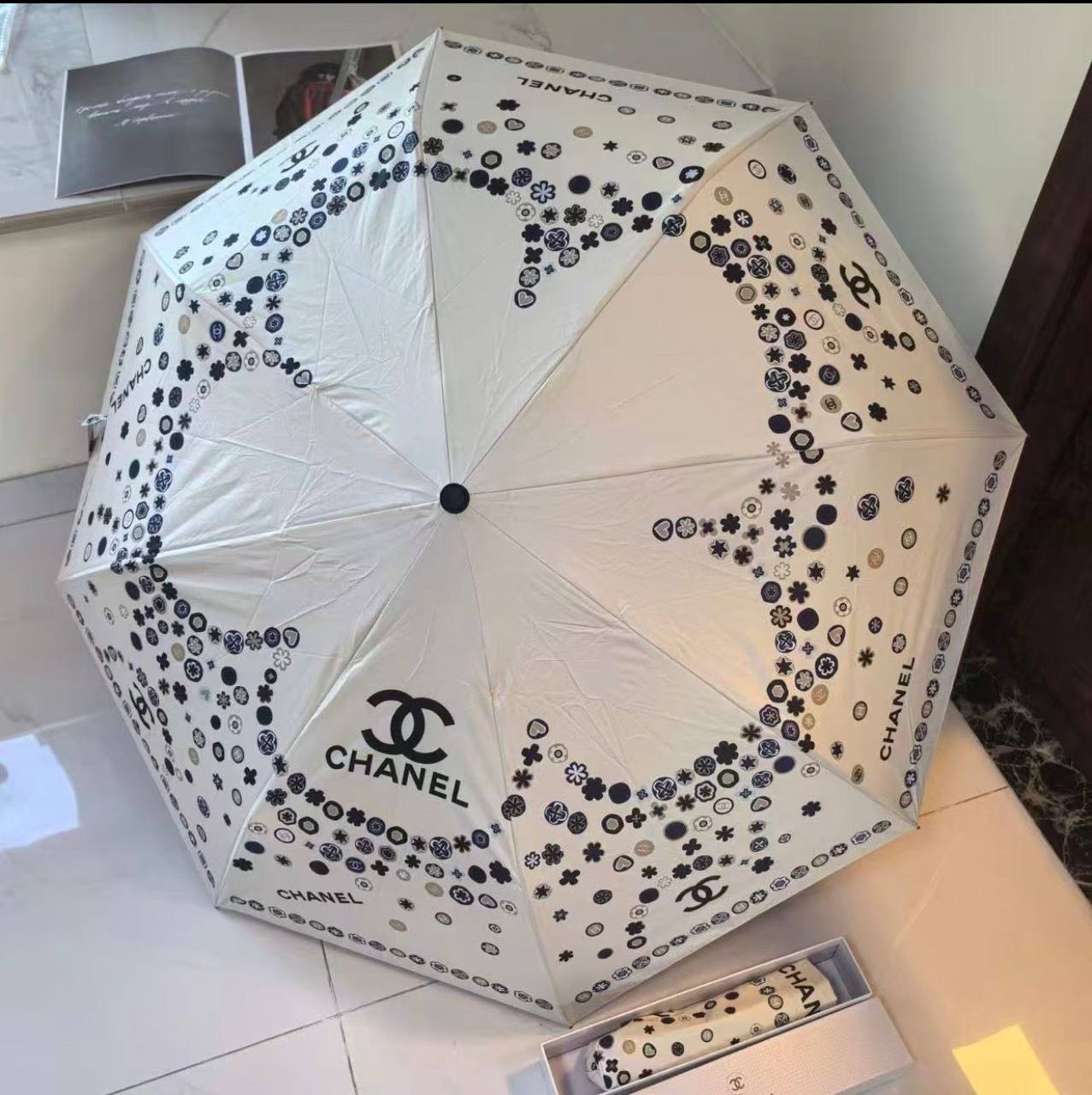 UMBRELLA ☔️*
Master quality 💯
With boxes 🗃️ 
75 dhs✅

Zain216
♥️♥️♥️
