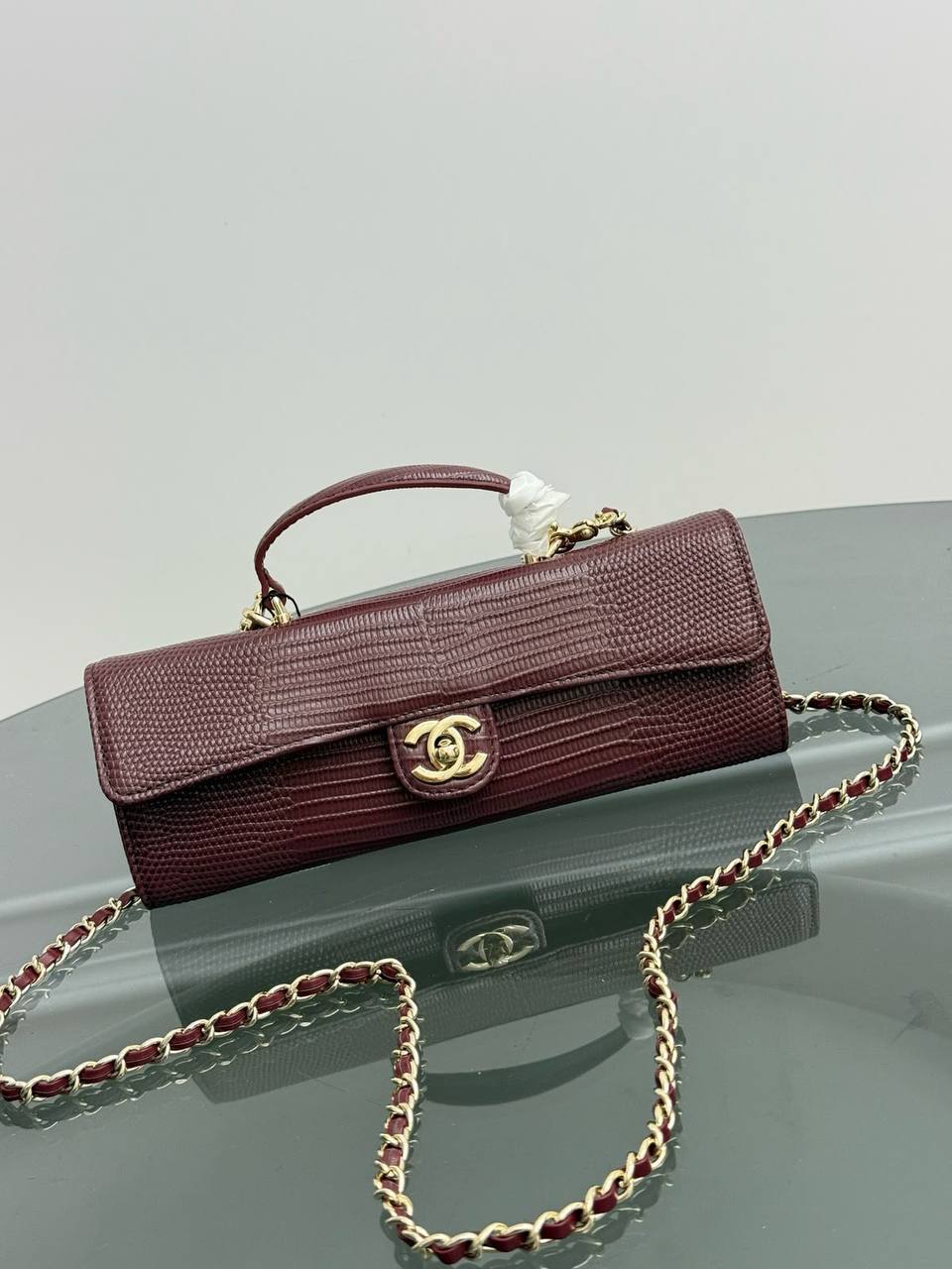 Chanel
Master🌺🌺
Size:8×25×5cm
250 dhs💛

Zain114
♥️♥️♥️