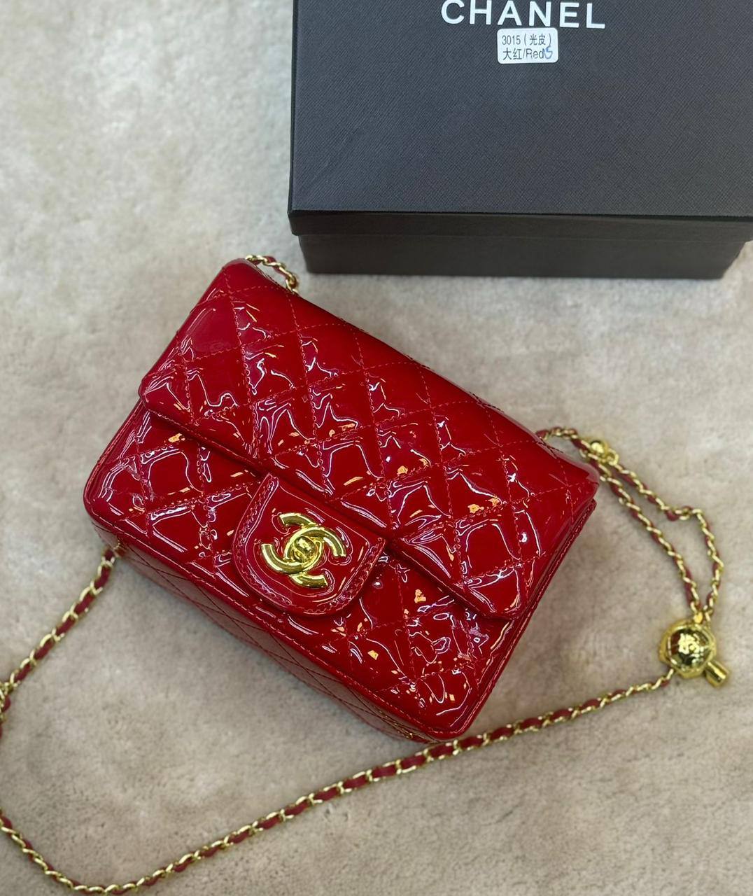 CHANEL 🆕
GOOD QUALITY 💯
95 dhs🪙🌨️
WITH BOX 📦 

Zain28
♥️♥️♥️