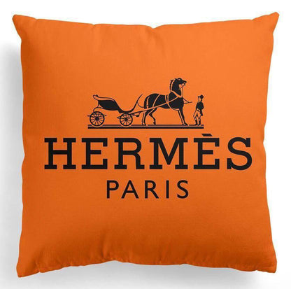 Brand 
High quality 
Pillow cover 
Velvet 100%
Size 50*50
50 dhs🪙🌨️

Zain99
♥️♥️♥️