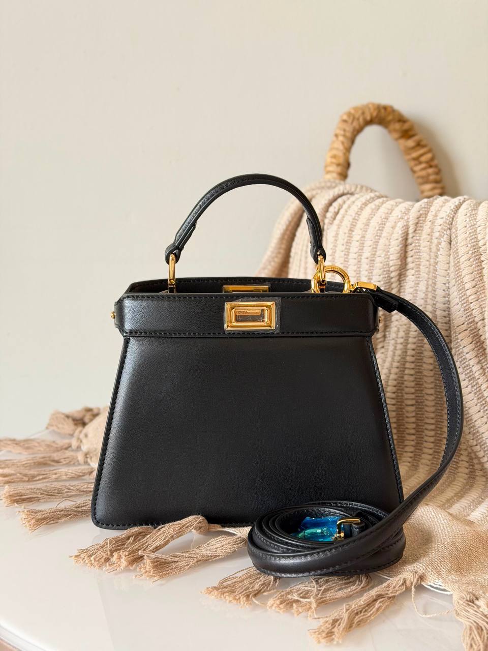 Fendi picabo 
Size :21 cm 
Super master quality 
For Price 👇 WhatsApp✅
0568585901 
0507557372
0552275751 Owner Zain 👌

Zain315
♥️♥️♥️