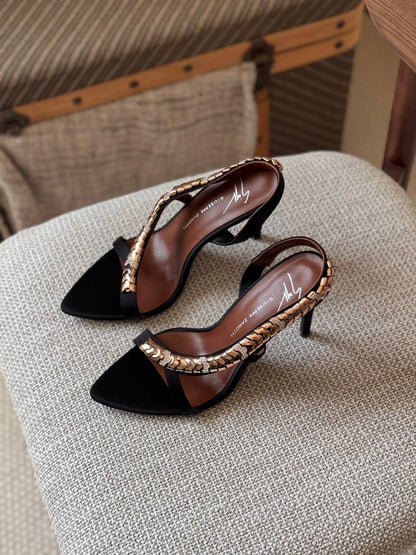 GIUSEPPE ZANOTTI 🖤
Size: 36 to 41
Super master quality 
450 dhs✅

Zain198
♥️♥️♥️