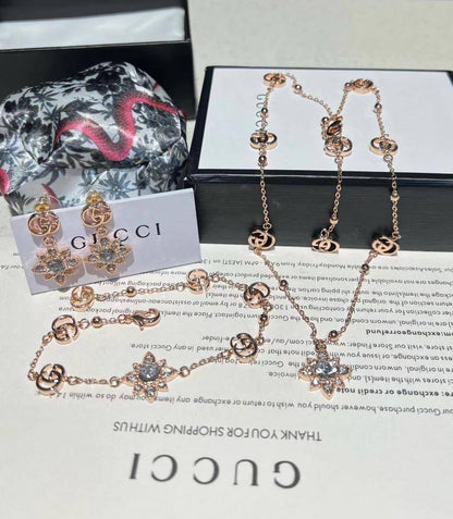 110 DHS✅ SET
GUCCI
Master✨
WITH BOX AND PAPER BAG🛍️🎁

Zain89
♥️♥️♥️
