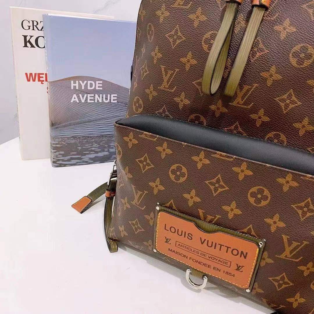 LV
 BACKPACK 
COPY ONE 
190 dhs✅

Zain295
♥️♥️♥️
