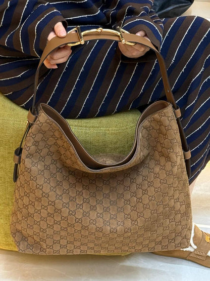 Gucci 
Master
260 dhs🪙🪙

Zain228
♥️♥️♥️