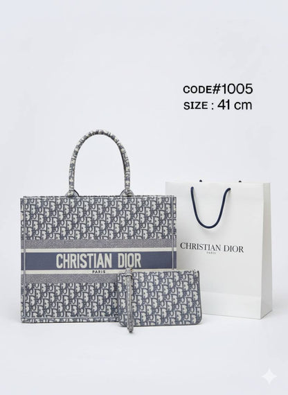 CHRISTIAN DIOR
ʙᴏᴏᴋᴛᴏᴛᴇ ᴄᴀɴᴠᴀs ᴍᴀᴛᴇʀɪᴀʟ
ᴡɪᴛʜ ᴘᴜʀsᴇ ᴢɪᴘᴘᴇʀ
sɪᴢᴇ : 41 cm
No BOX

110 dhs💛

Zain31