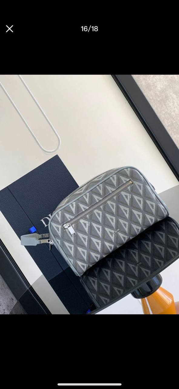 Master bags
175 dhs✅

Zain33
♥️♥️♥️