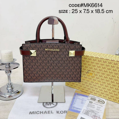 MK
ᴛᴏᴘ ʜᴀɴᴅʟᴇ ʙᴀɢ
ɢᴏʟᴅ ʜᴀᴅᴡᴀʀᴇ
ᴡɪᴛʜ ʟᴏɴɢ ʙᴇʟᴛ sᴛʀᴀᴘ
sɪᴢᴇ : 25 cm
ᴡɪᴛʜ BOX
🎁🎁🎁

75 dhs🪙🌨️

Zain31
♥️♥️♥️