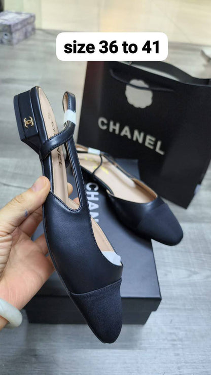 Chanel 

Size 36 to 41

110 dhs🇦🇪🇦🇪

Zain103
♥️♥️♥️