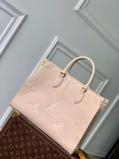 *Lv OnTheGo MM✅*
*Size 35 cm*
For Price 👇 WTSP Text Zain 0568585901

Zain274
♥️♥️♥️