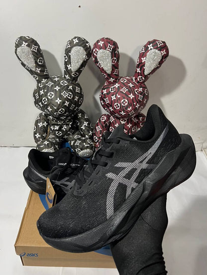 ASICS NOVABLAST 6 Black 🖤
NEW ARRIVALS 🤩
36-45 AVAILABLE 
220 dhs🇦🇪🇦🇪

Zain242
♥️♥️♥️