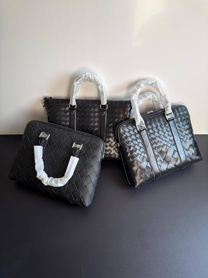 Bottega
Super Master Quality
For Price 👇 WhatsApp✅
0568585901 
0507557372
0552275751 Owner Zain 👌

Zain340
♥️♥️♥️