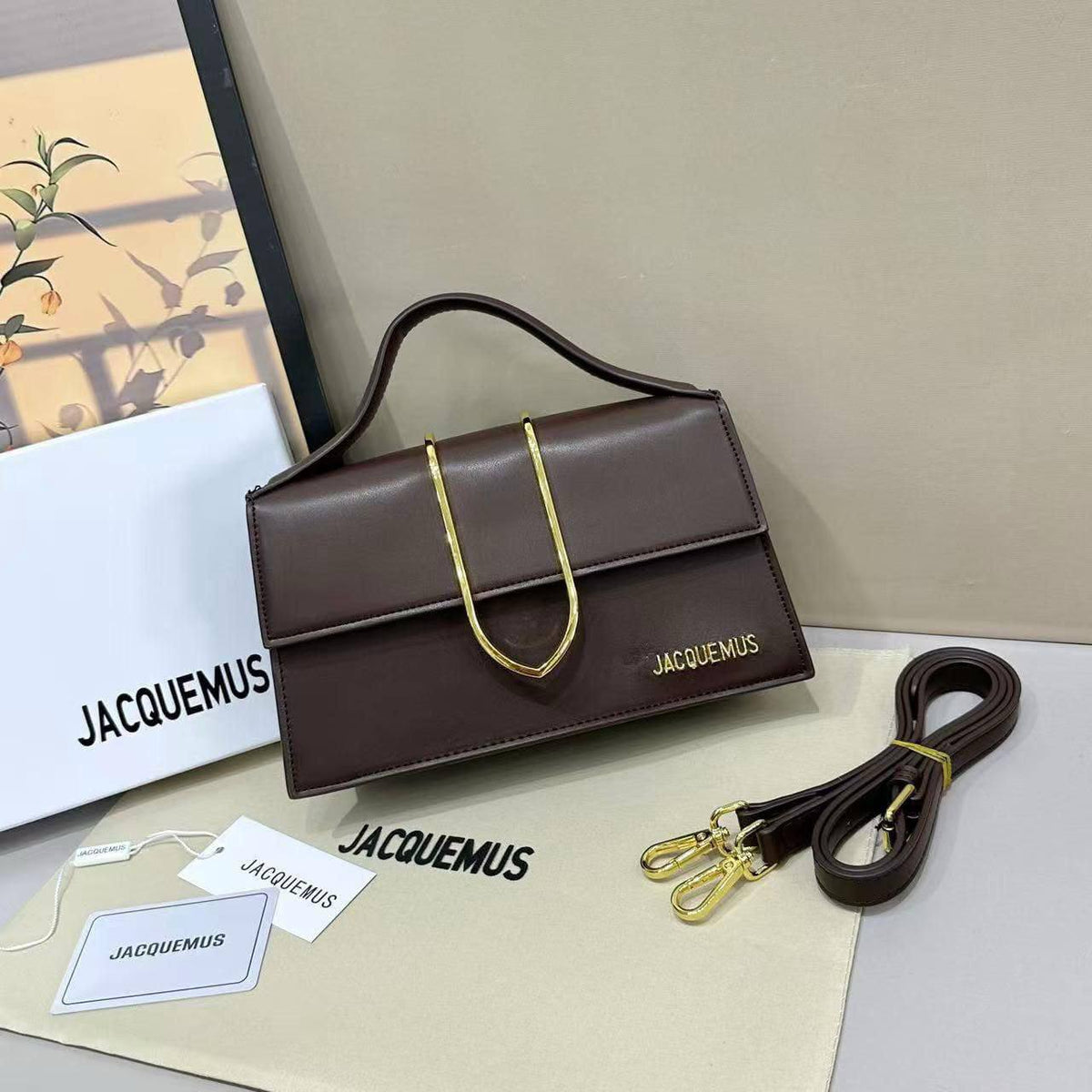 JACQUEMUS 🆕

GOOD QUALITY 💫

100 dhs🇦🇪🇦🇪

WITH BOX 📦

Zain28
♥️♥️♥️