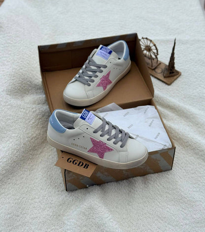 New. Golden goose

   🧨 Size  .  36 to 41

130 dhs🌺

Zain80
♥️♥️♥️