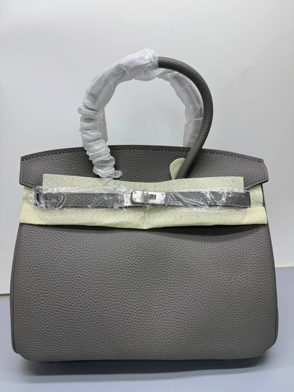 Hermes 
Master❣️❣️
25cm 380 dhs🇦🇪🇦🇪
30cm  410 dhs🇦🇪🇦🇪

Zain141
♥️♥️♥️