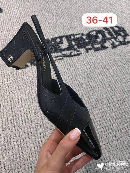 Chanel
Size 36-41
120 dhs✅

Zain145
♥️♥️♥️