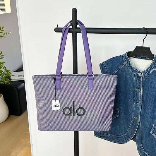 Alo
Big Size 
70 dhs🪙🖤

Zain250
♥️♥️♥️
